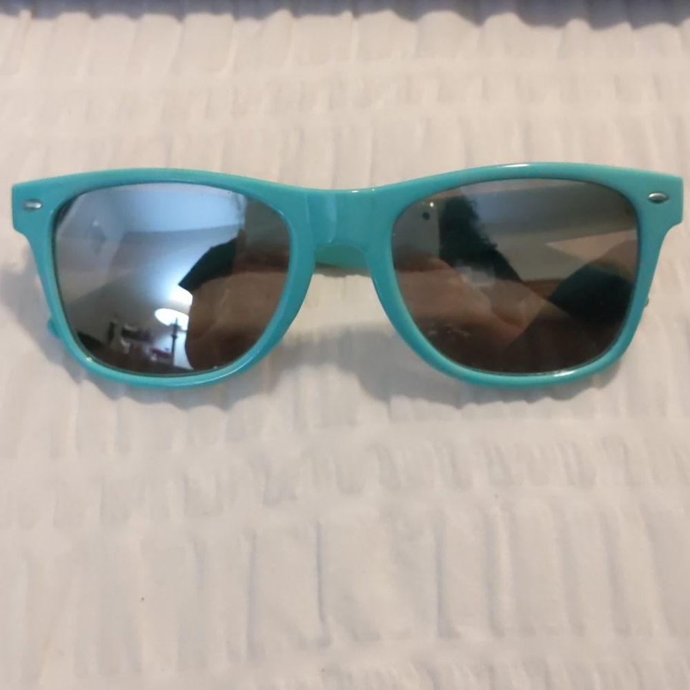 Reflective Turquoise Sunglasses